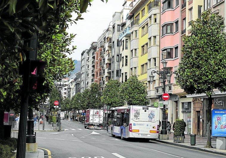 La calle Uría, en Oviedo, entre las quince zonas más caras de España para alquilar una vivienda